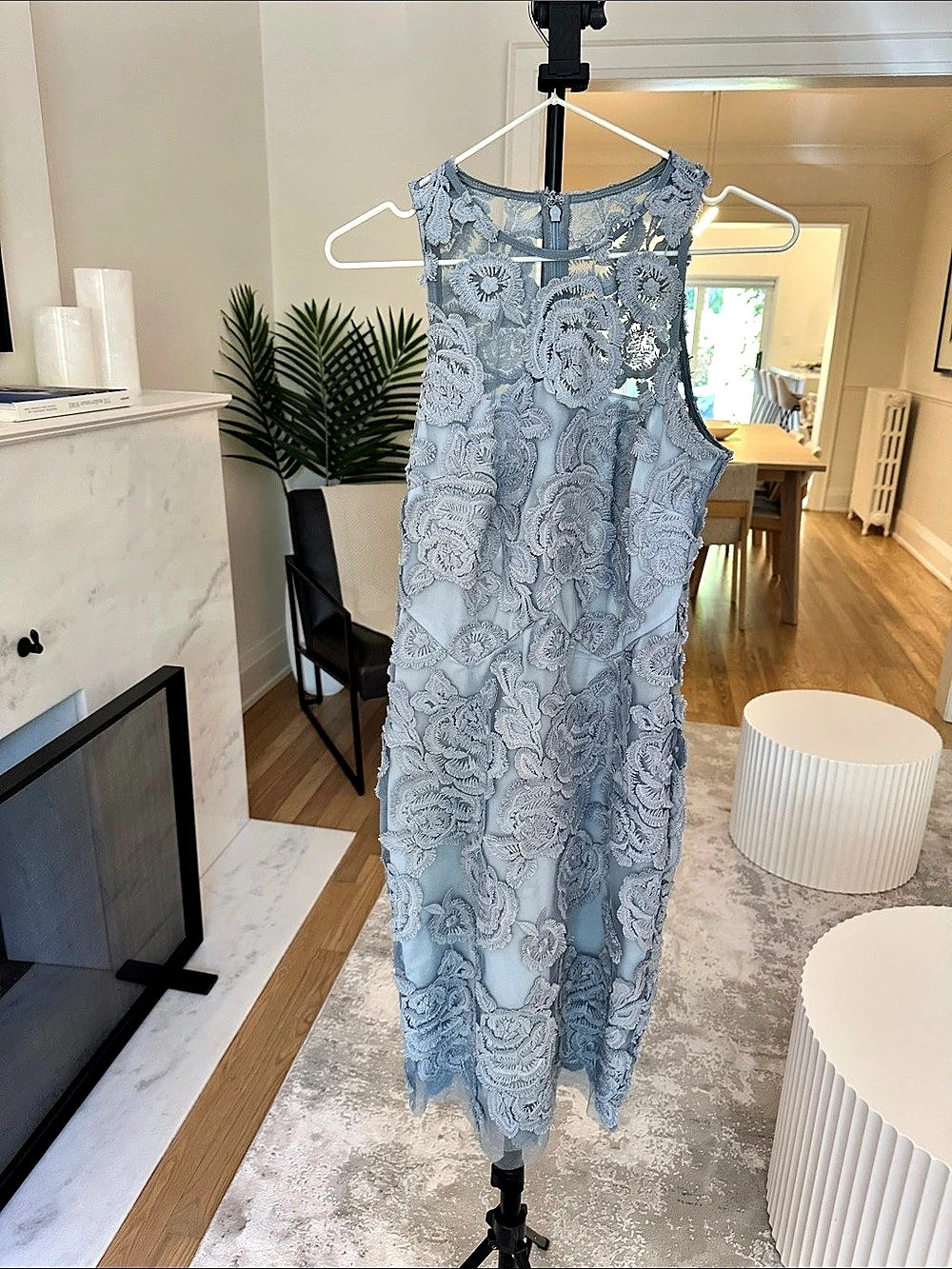 Reiss Blue Floral Lace Midi Dress Beautiful Detail
And Translucent Embroidered N